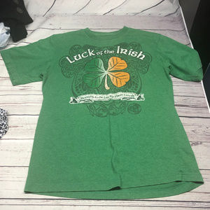 ❤️ 3/$21❤️ LUCK of the IRISH T-Shirt , pre-own